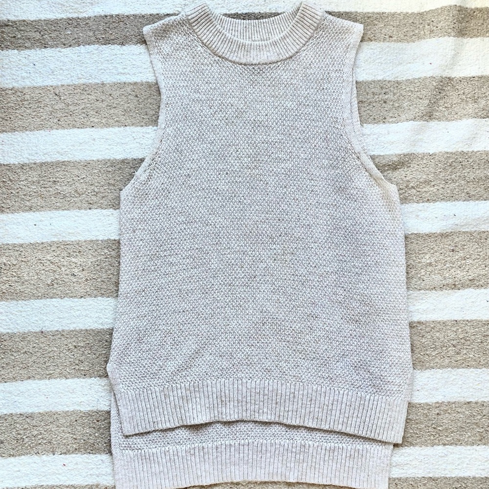 Lou&Grey- Sleeveless Knit Top in Cream